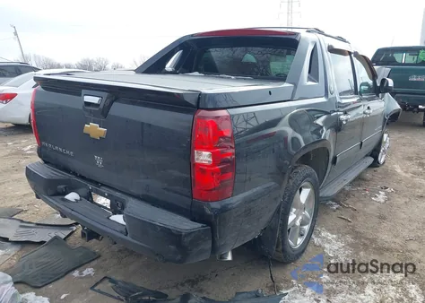 2013 Chevrolet Avalanche Lt from USA, damaged, VIN 3GNTKFE78DG333197